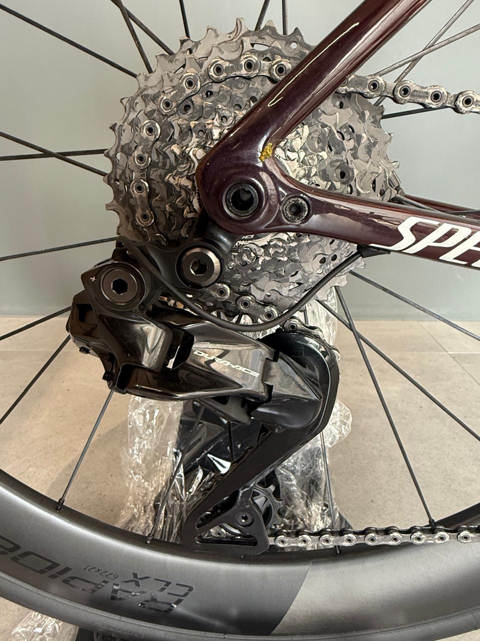 Bicicleta Specialized S-works SL8 shimano Dur Ace Di2 12v - usada